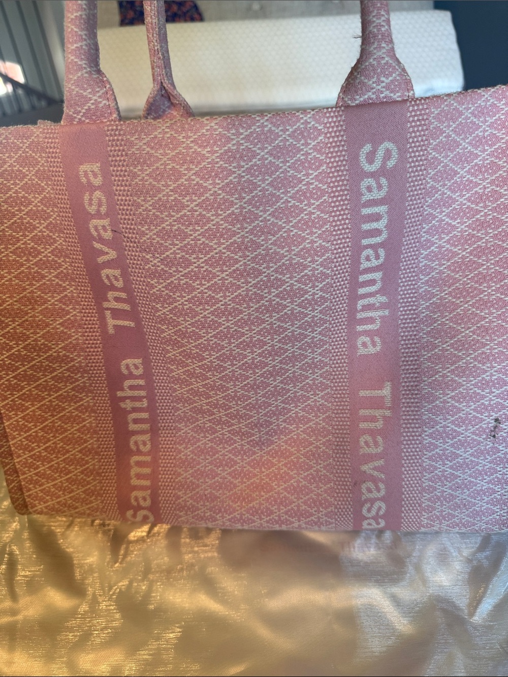 Samantha Thavasa Pink Tote with bag/strap